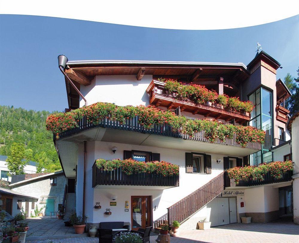Albergo Aprica Garni Kültér fotó